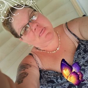 Meet your Posher, Carrie